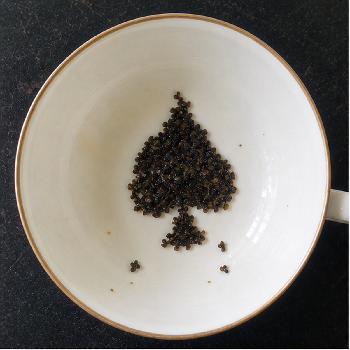 Ace Of Spades tea leaf reading cup example