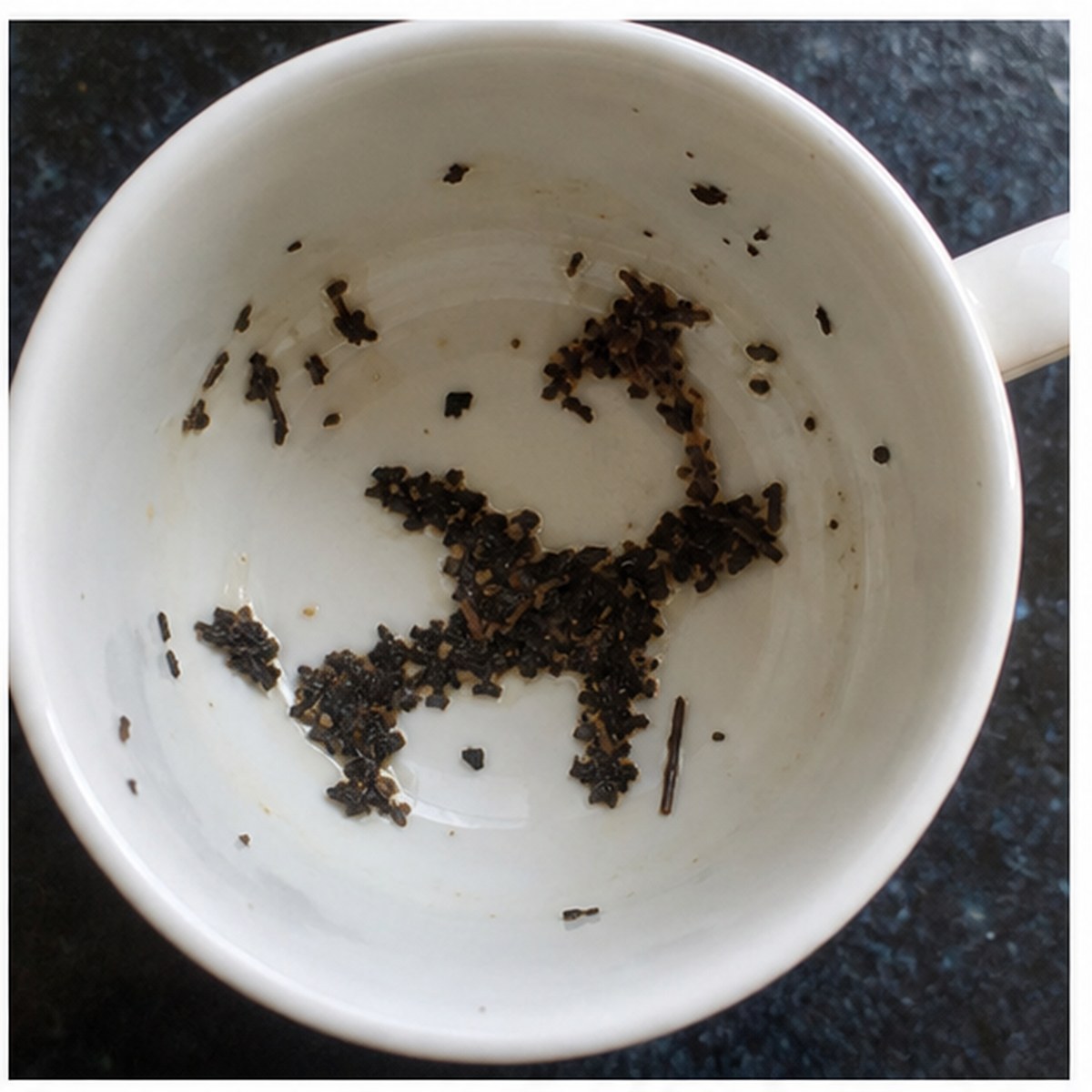Aircraft tea leaves cup variation one