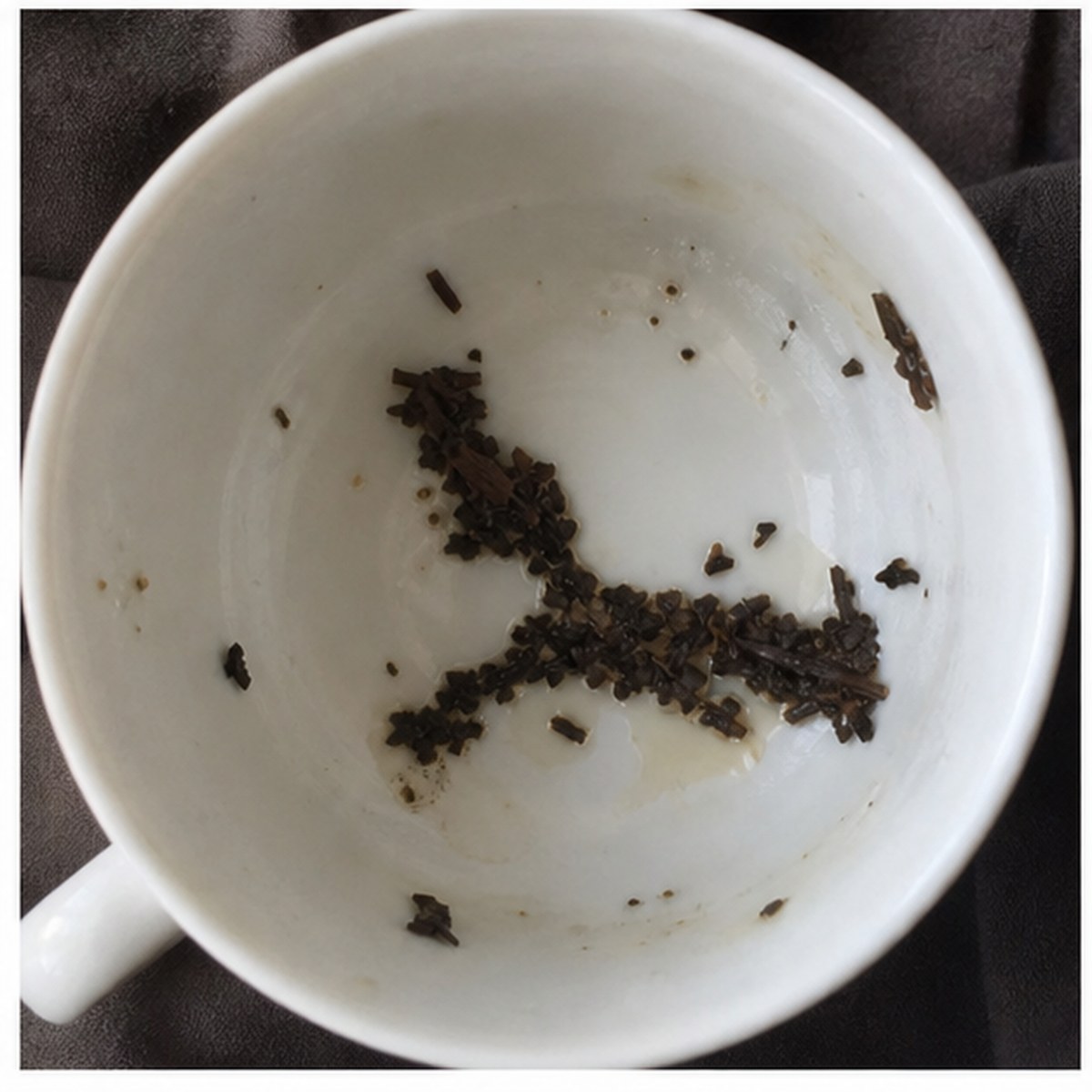 Aircraft tea leaves cup variation two