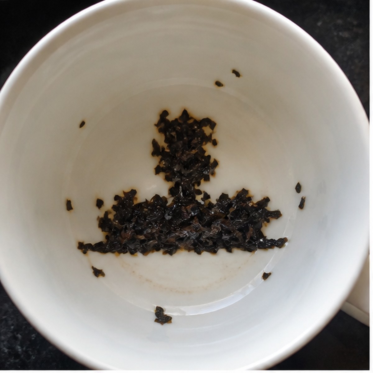 Altar tea leaf reading cup example