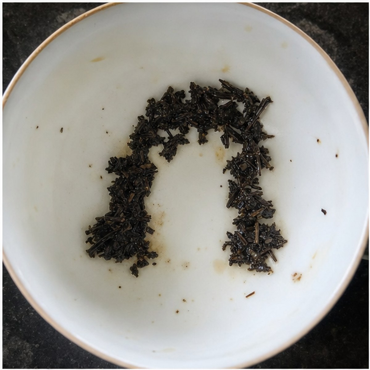 Arch tea leaf reading cup example