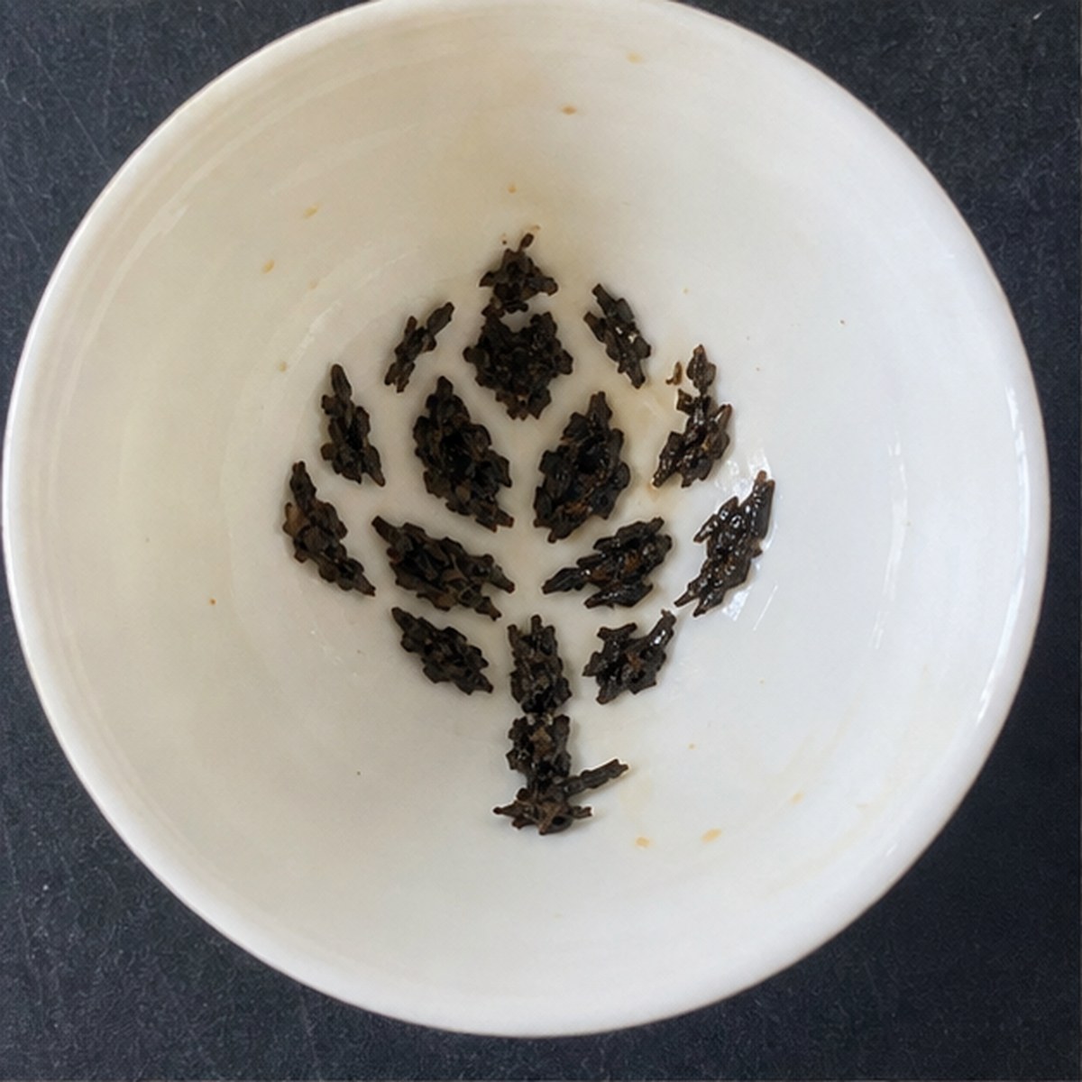 Artichoke tea leaf reading cup example