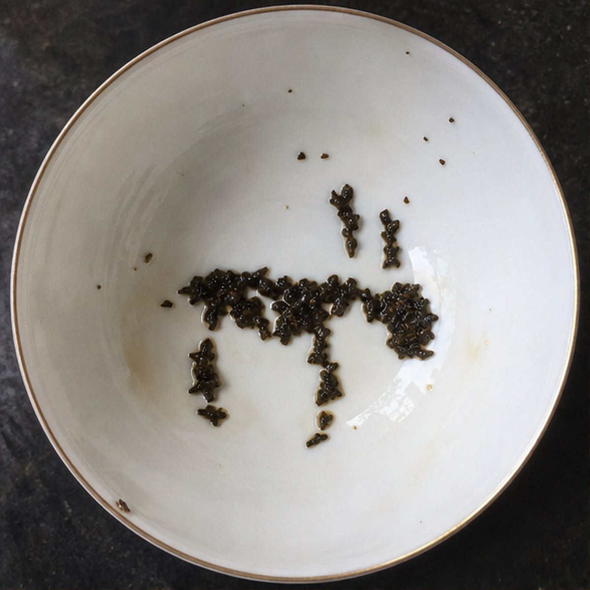 Ass tea leaf reading cup example