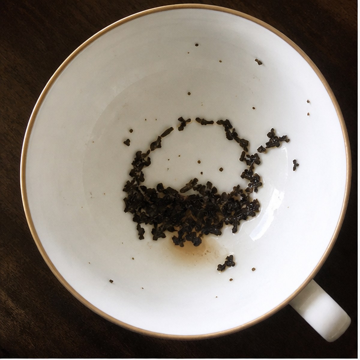 Basket tea leaf reading cup example
