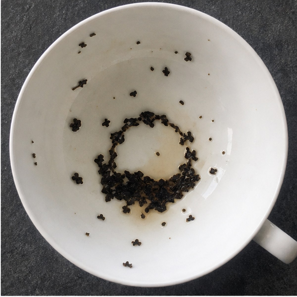 Basket tea leaves cup variation one