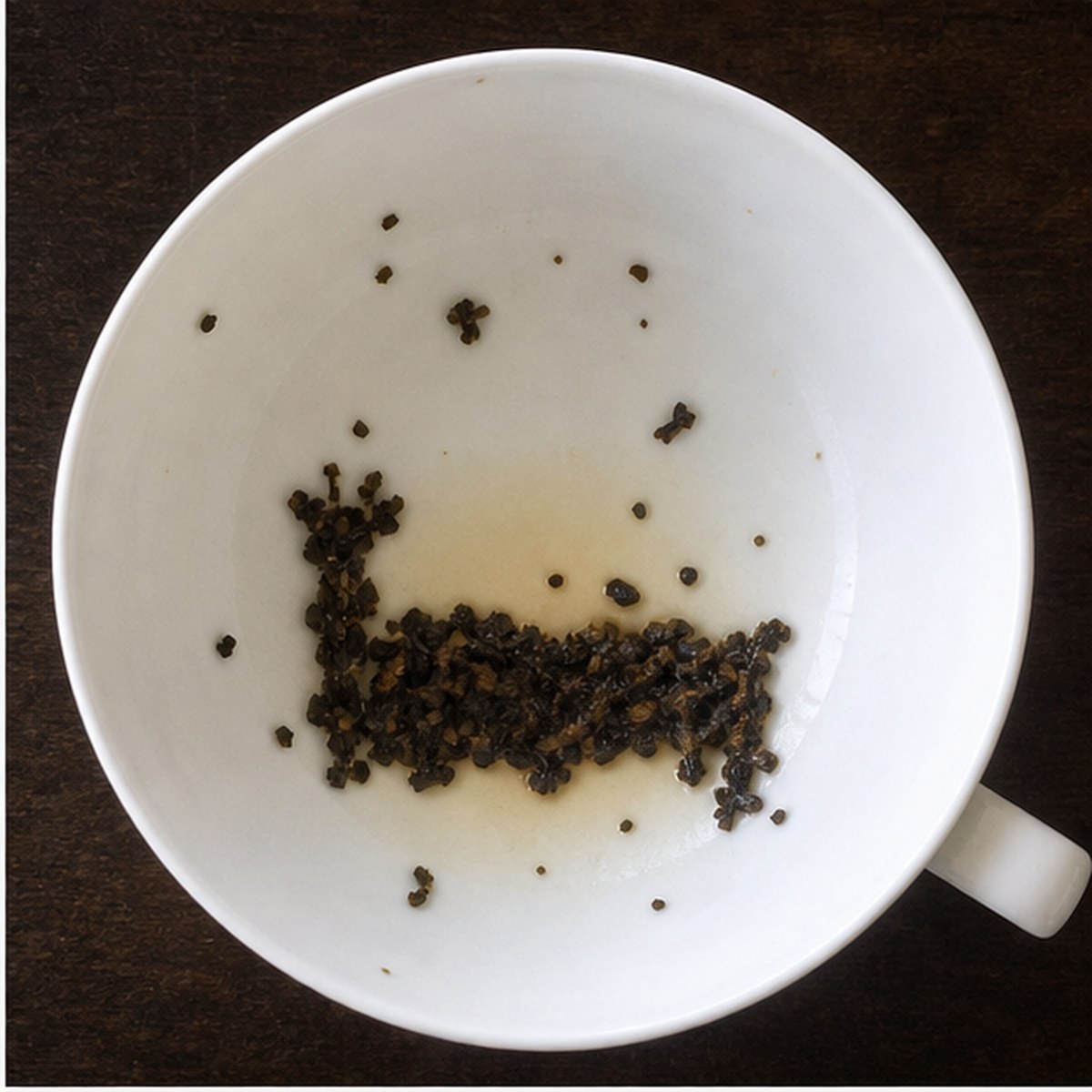 Bed tea leaves cup variation one
