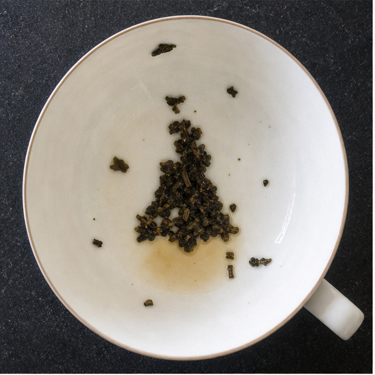 Bell tea leaf reading cup example