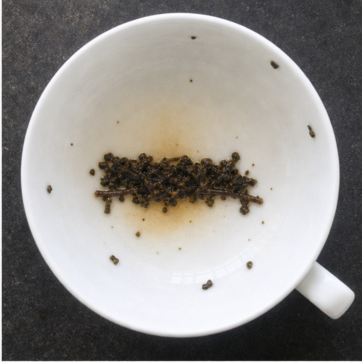 Bier tea leaves cup variation one