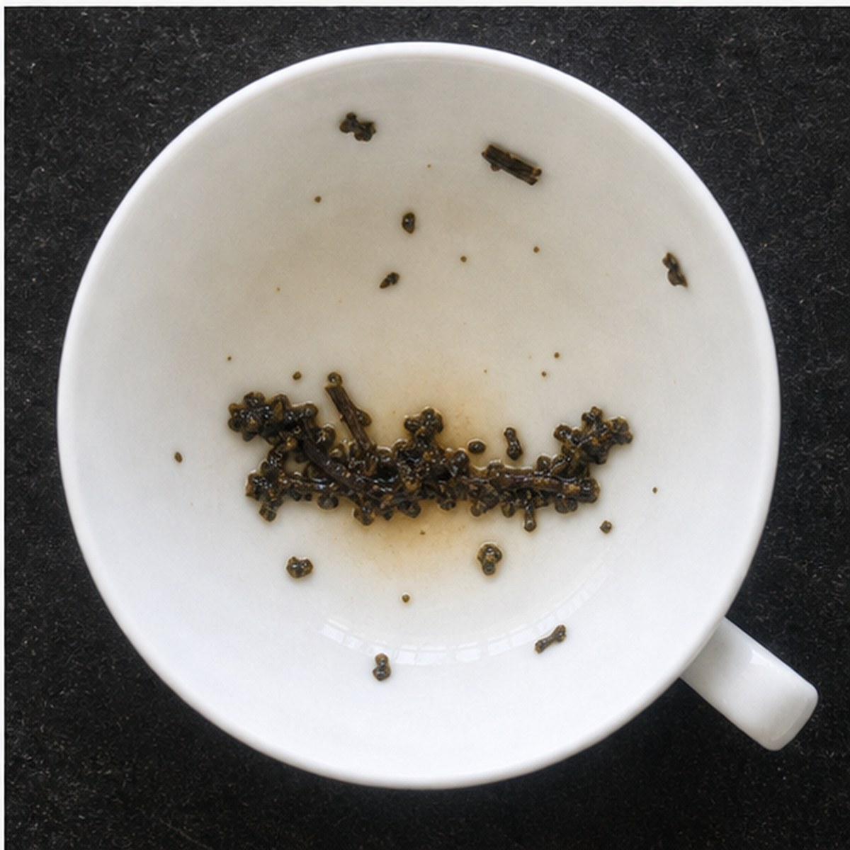 Bier tea leaves cup variation three