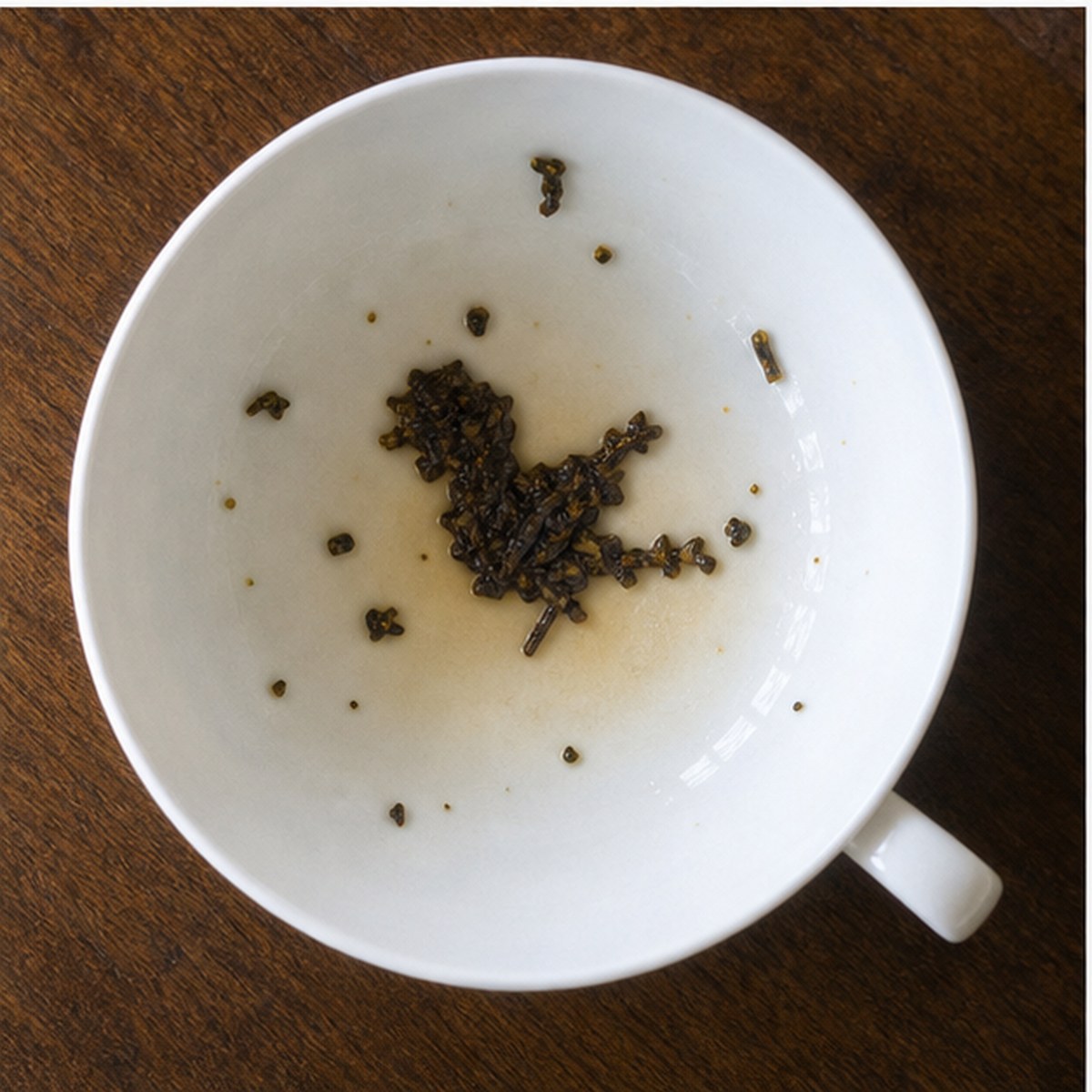 Bird tea leaves cup variation two