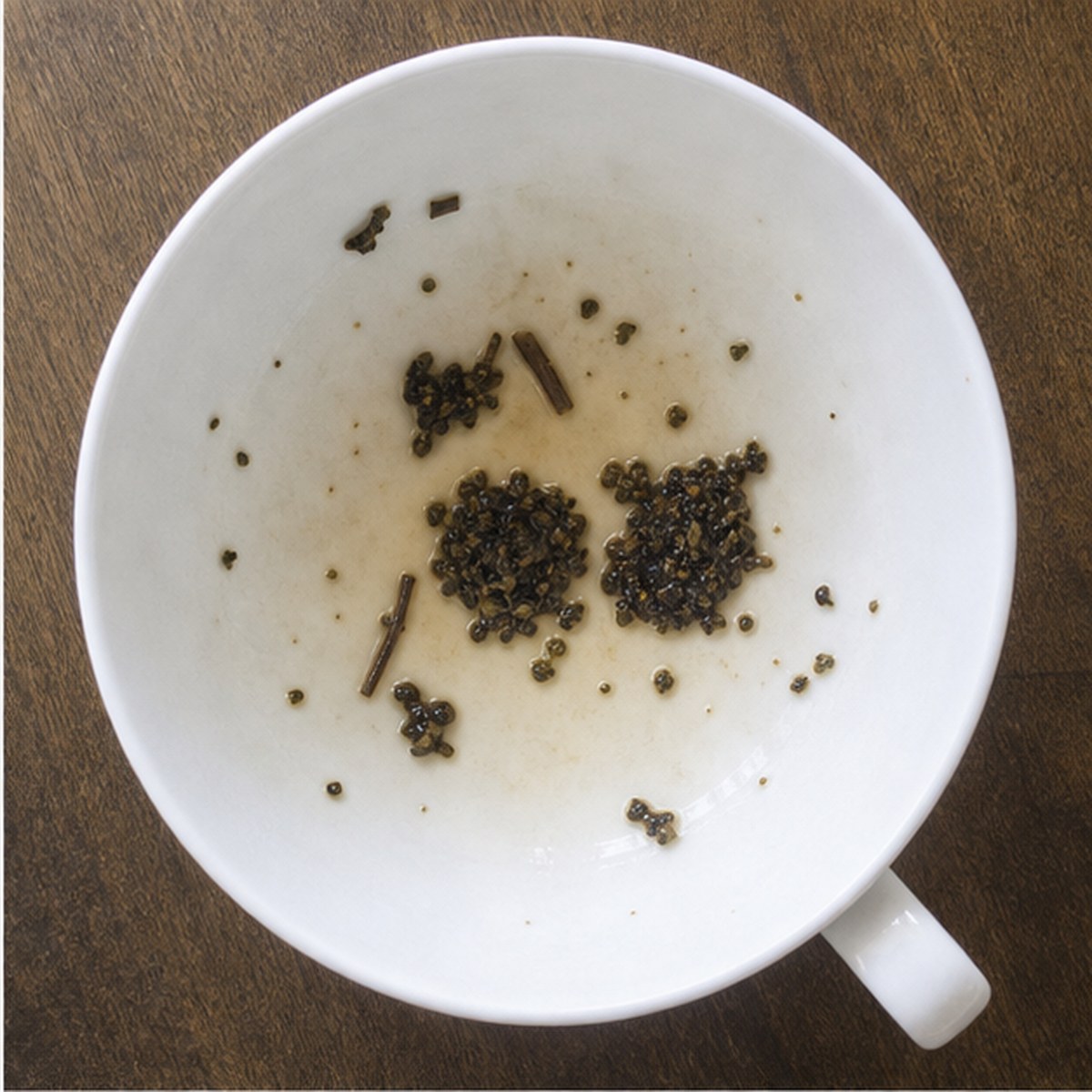 Biscuits tea leaves cup variation one