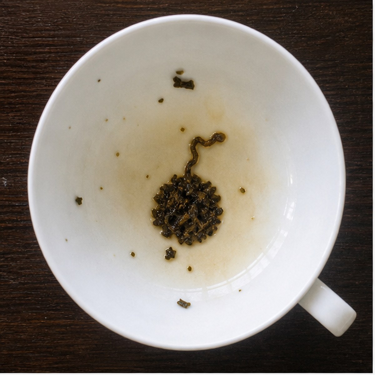 Bomb tea leaf reading cup example