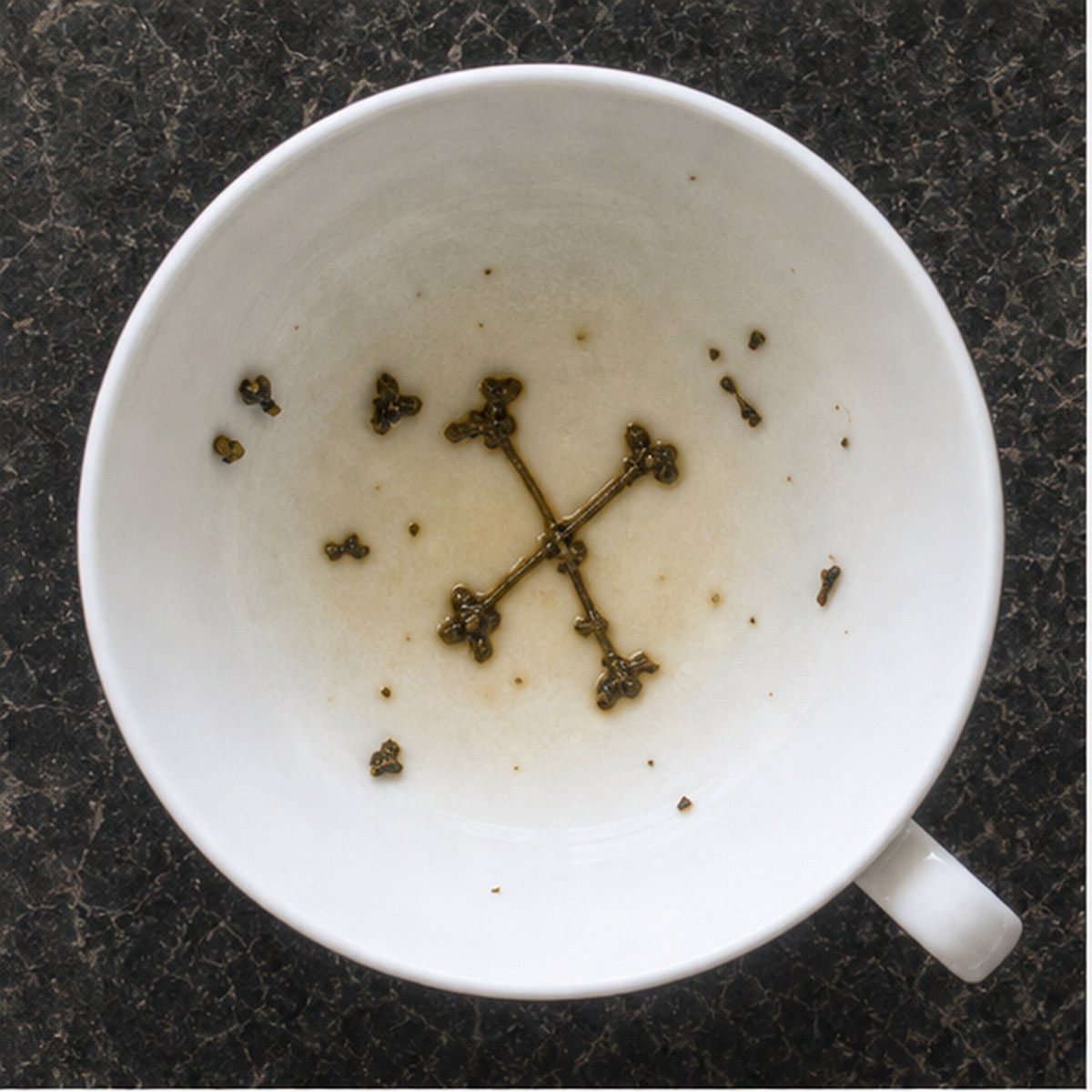 Bones tea leaf reading cup example