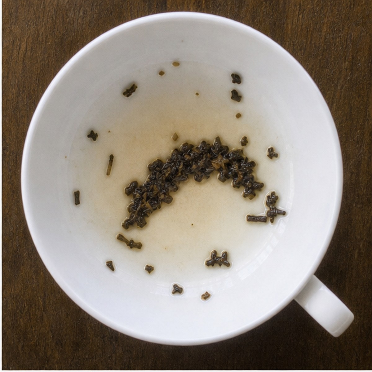 Boomerang tea leaves cup variation one
