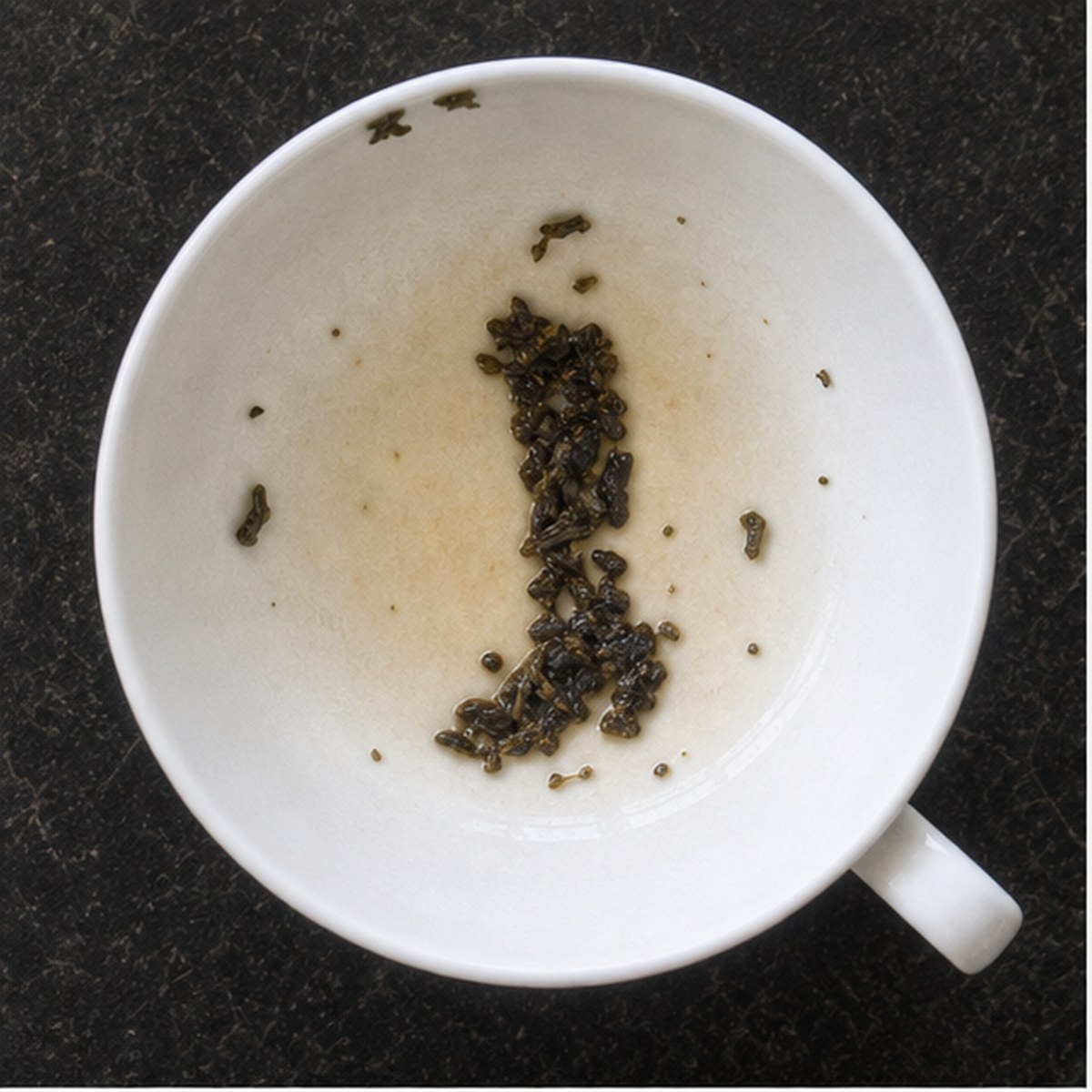 Boot-Tree tea leaf reading cup example