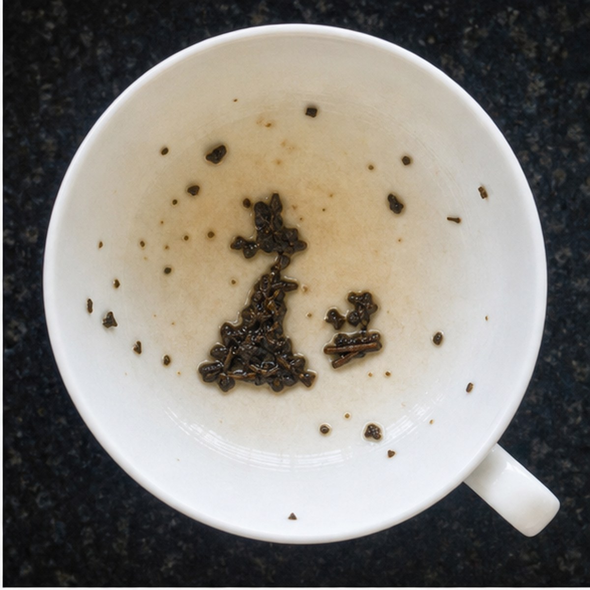 Bootblack tea leaves cup variation one