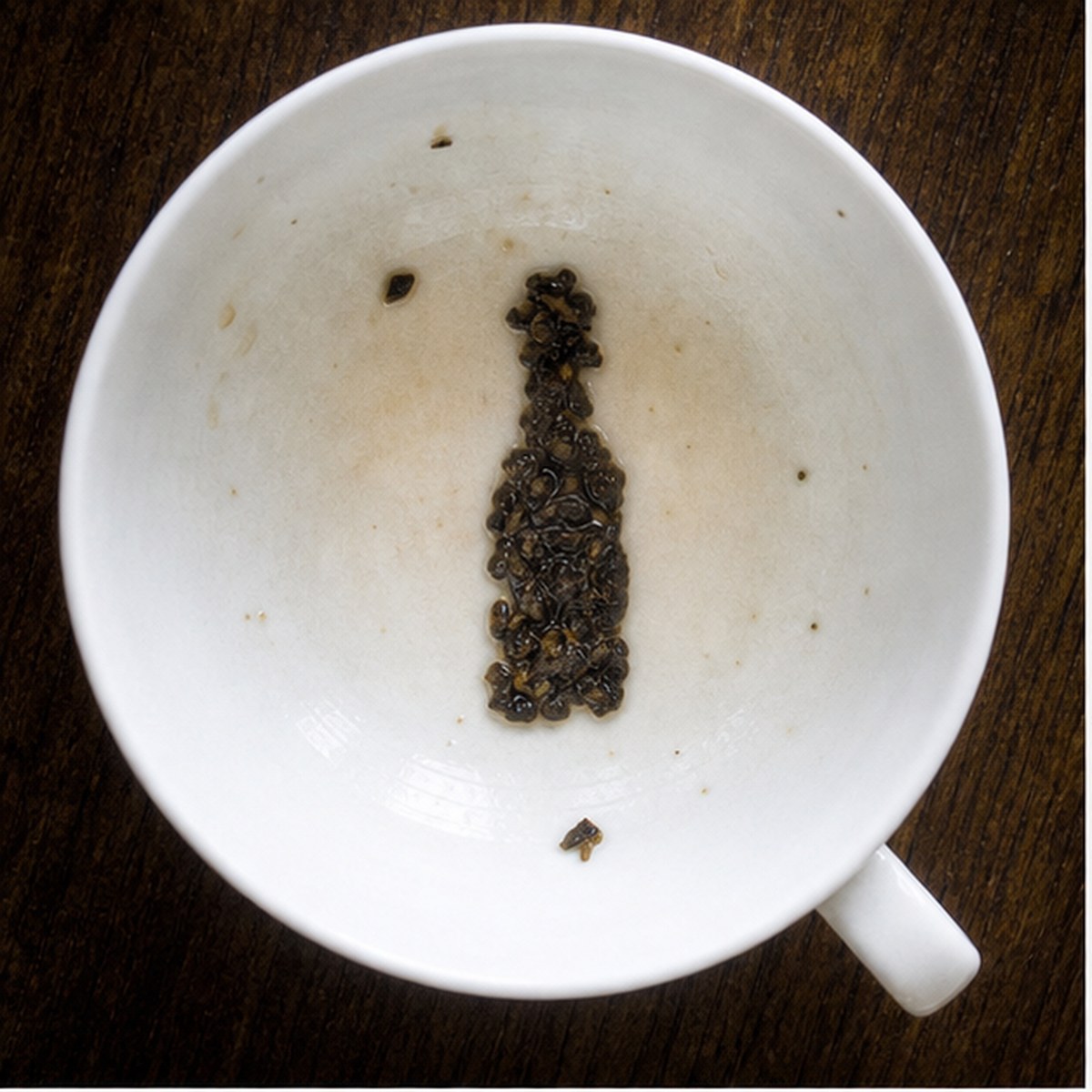 Bottle tea leaf reading cup example