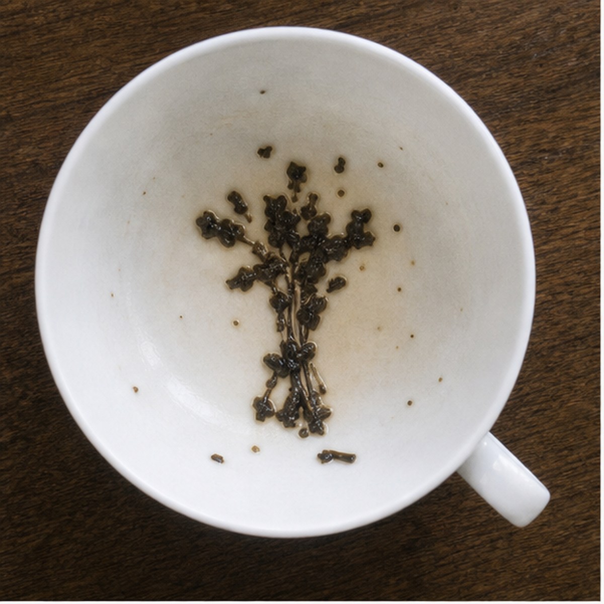Bouquet tea leaf reading cup example