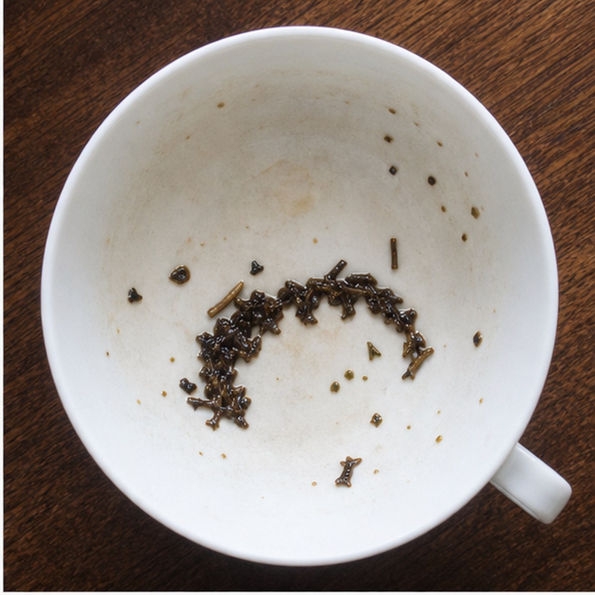 Bread tea leaves cup variation one