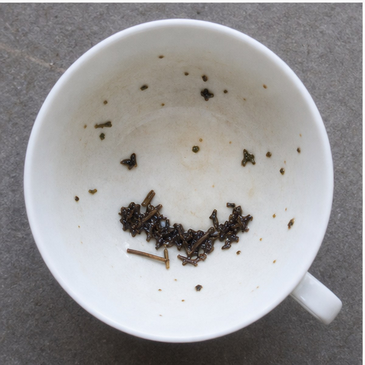 Bread tea leaves cup variation two