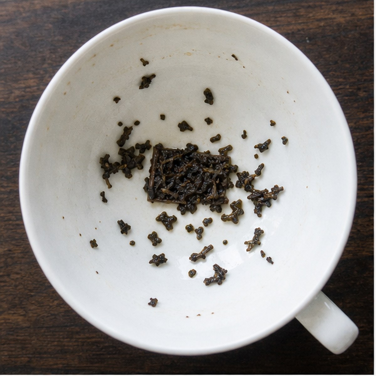 Butter tea leaf reading cup example