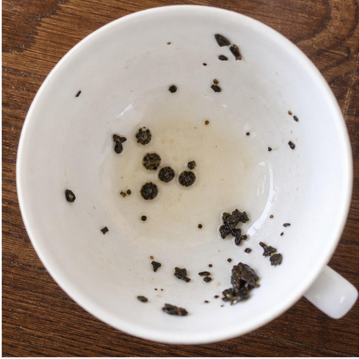 Buttons tea leaves cup variation one