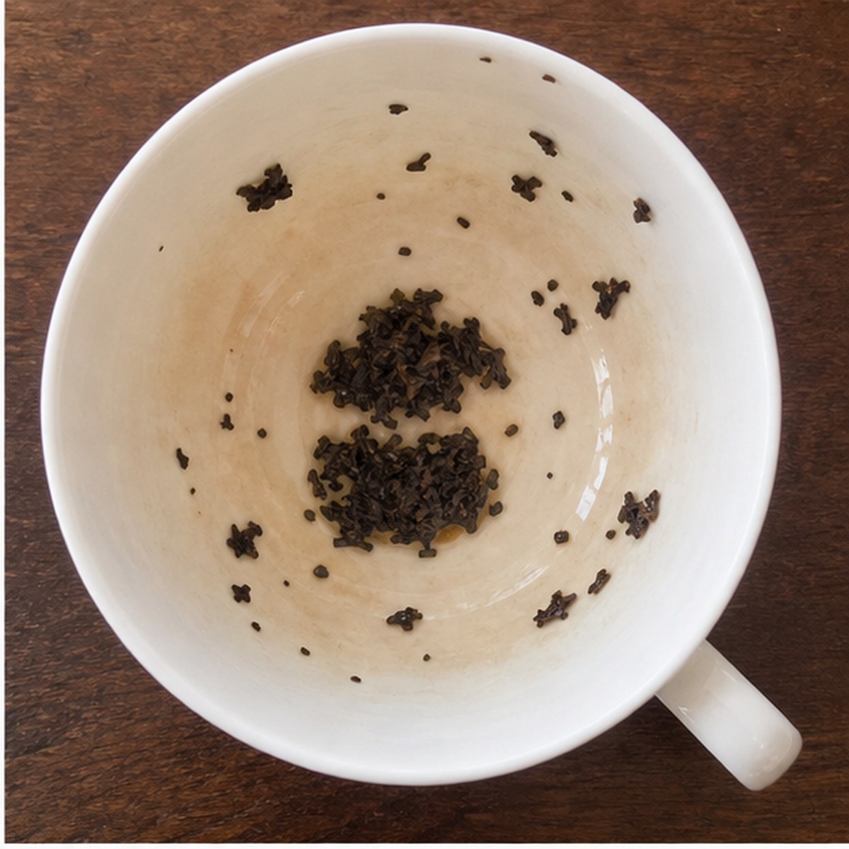 Cakes tea leaves cup variation one
