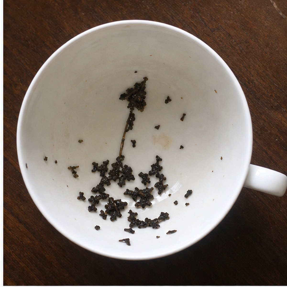 Candle Extinguisher tea leaves cup variation one