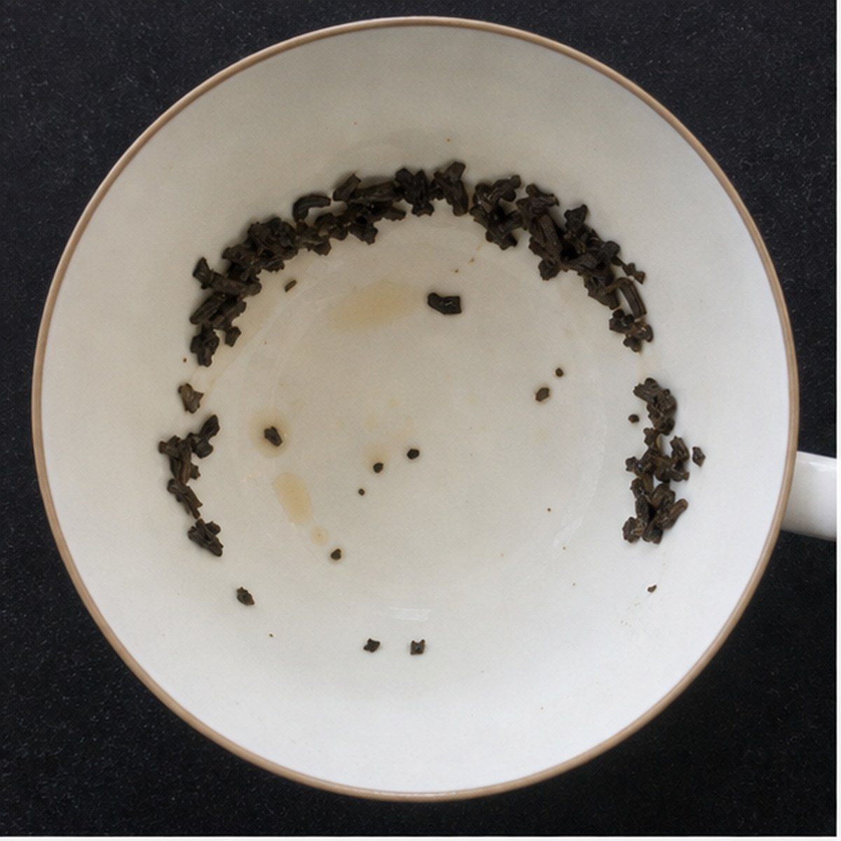 Canopy tea leaf reading cup example