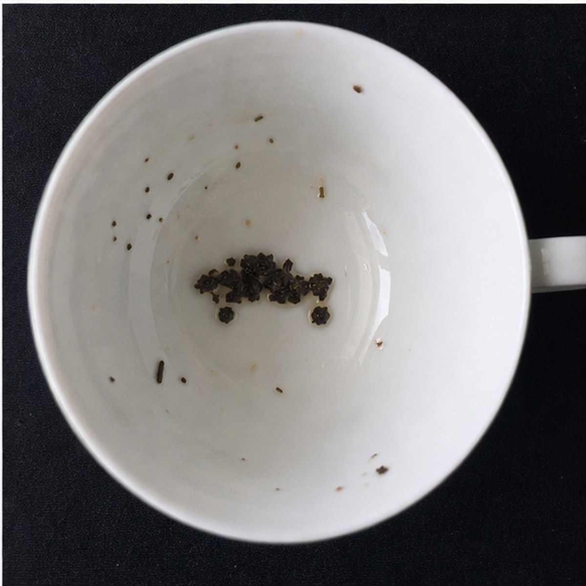 Car (Motor) And Carriage tea leaves cup variation three