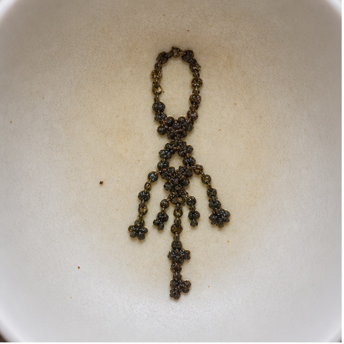 Chatelaine tea leaf reading cup example