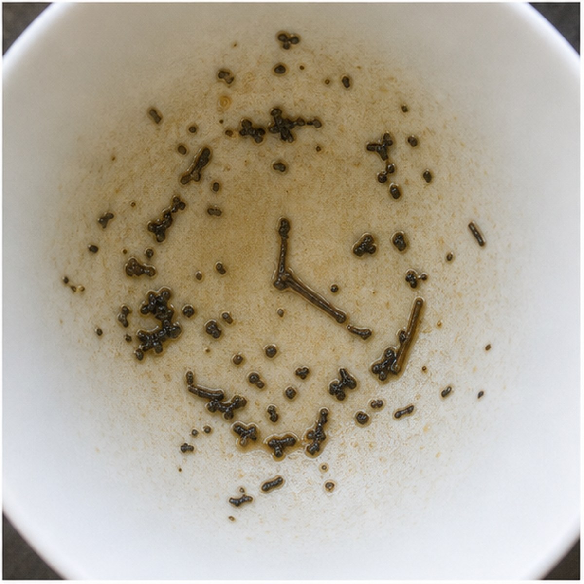 Clock tea leaves cup variation three