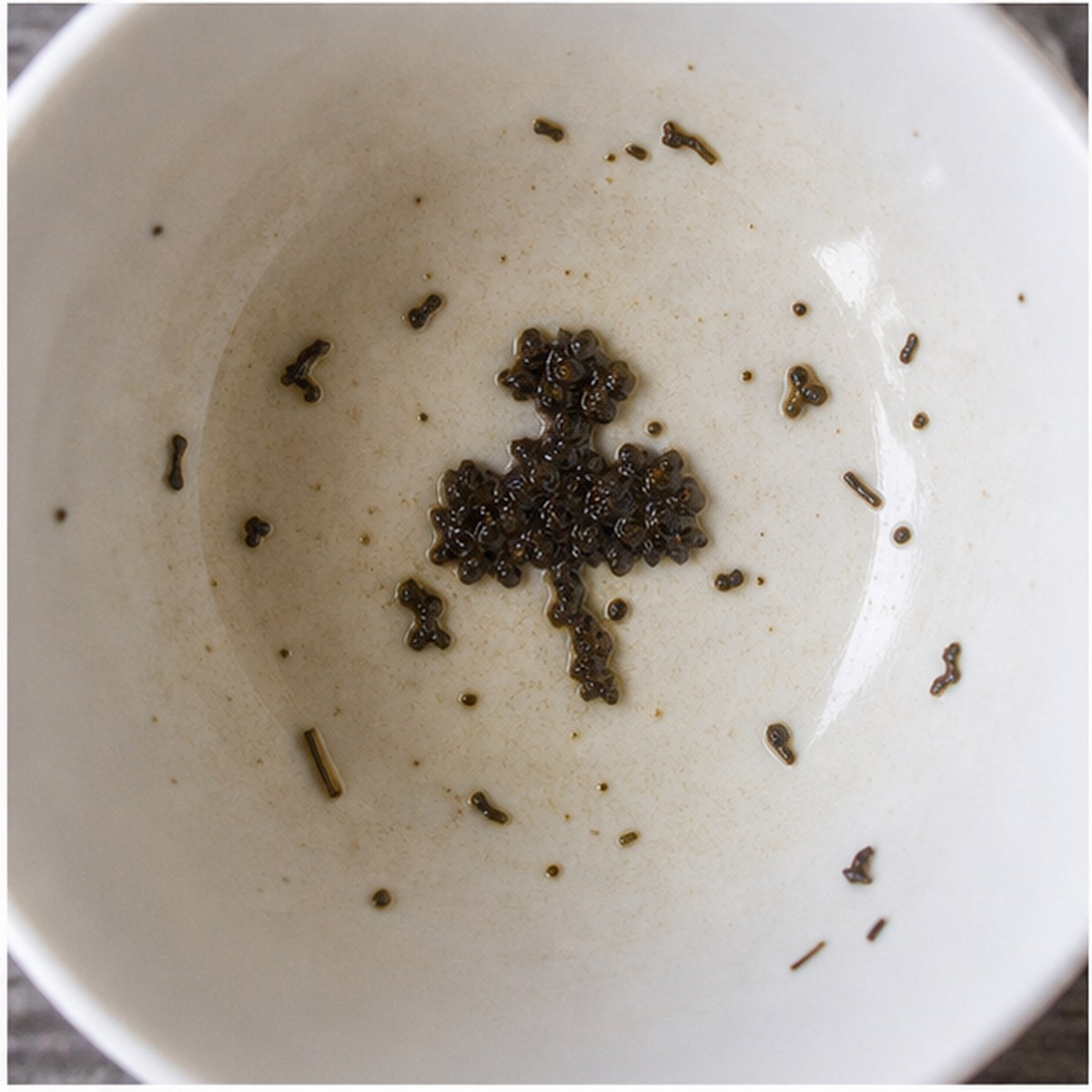 Clubs tea leaves cup variation two
