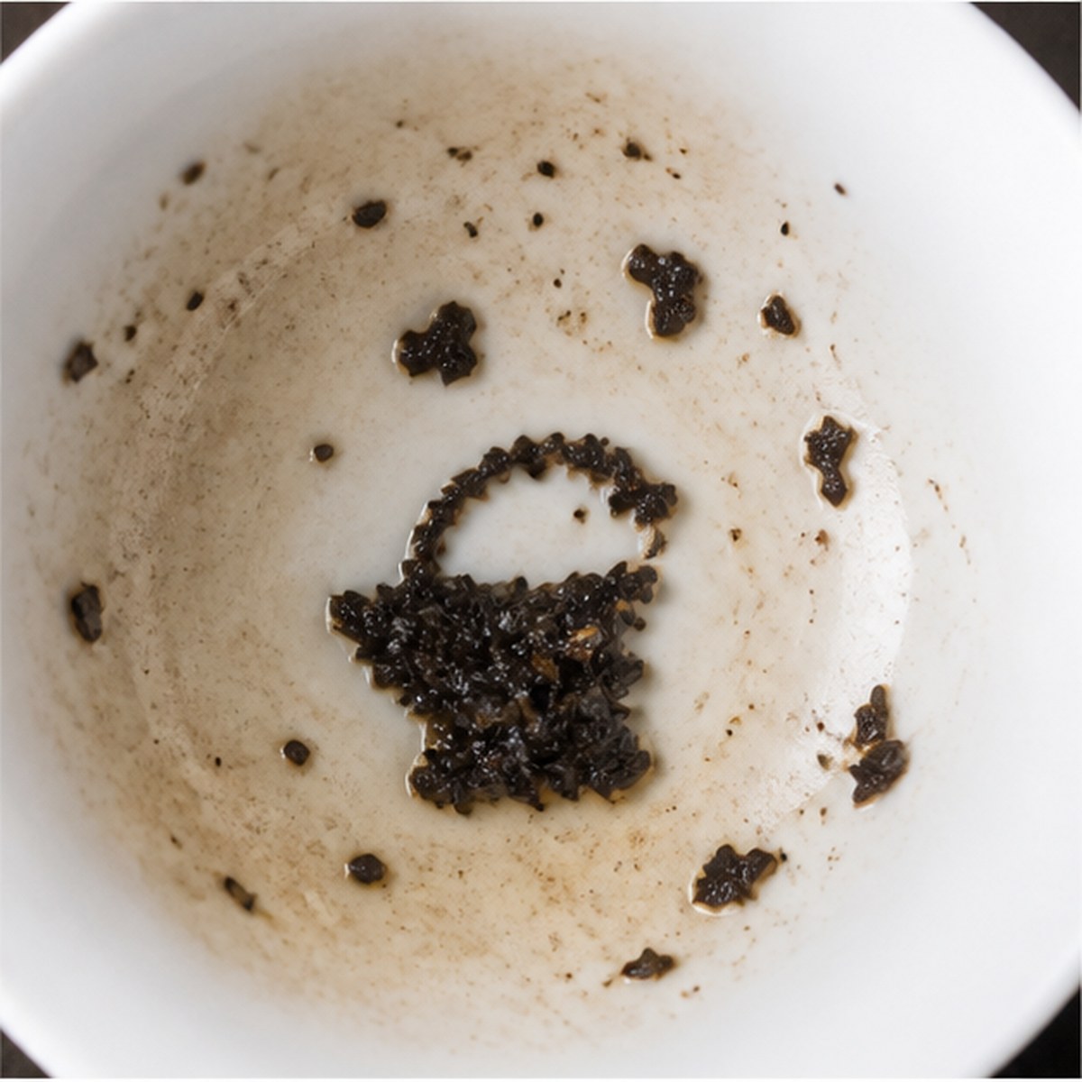 Coal Scuttle tea leaves cup variation one
