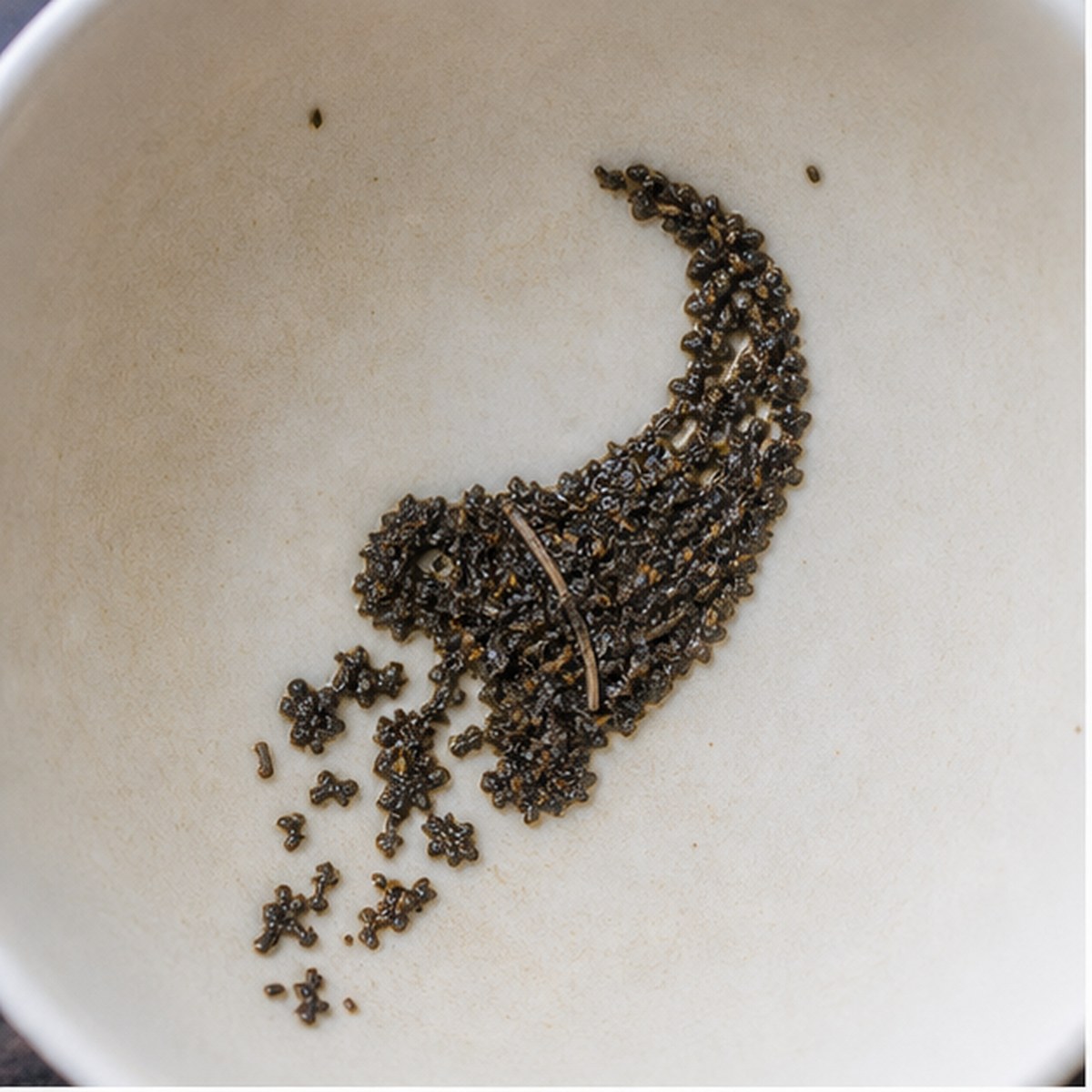 Cornucopia tea leaf reading cup example