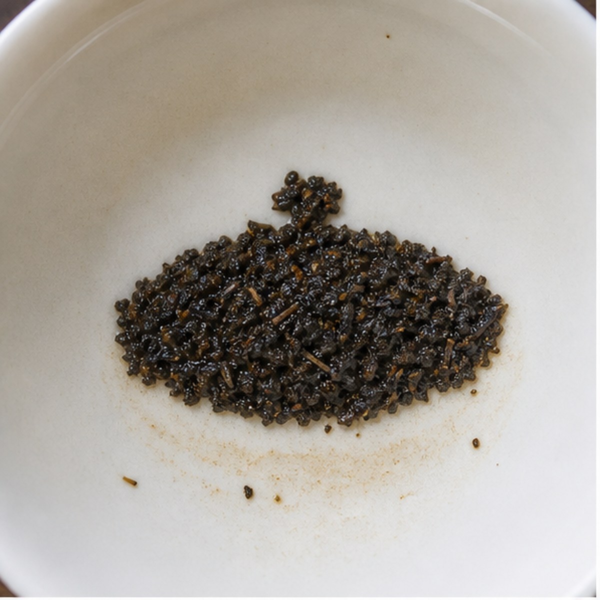 Cover tea leaf reading cup example