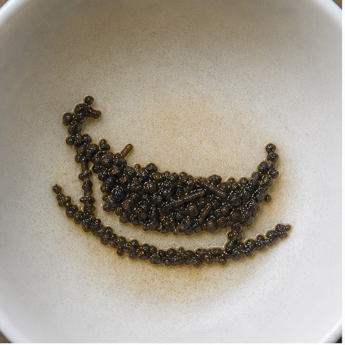 Cradle tea leaf reading cup example