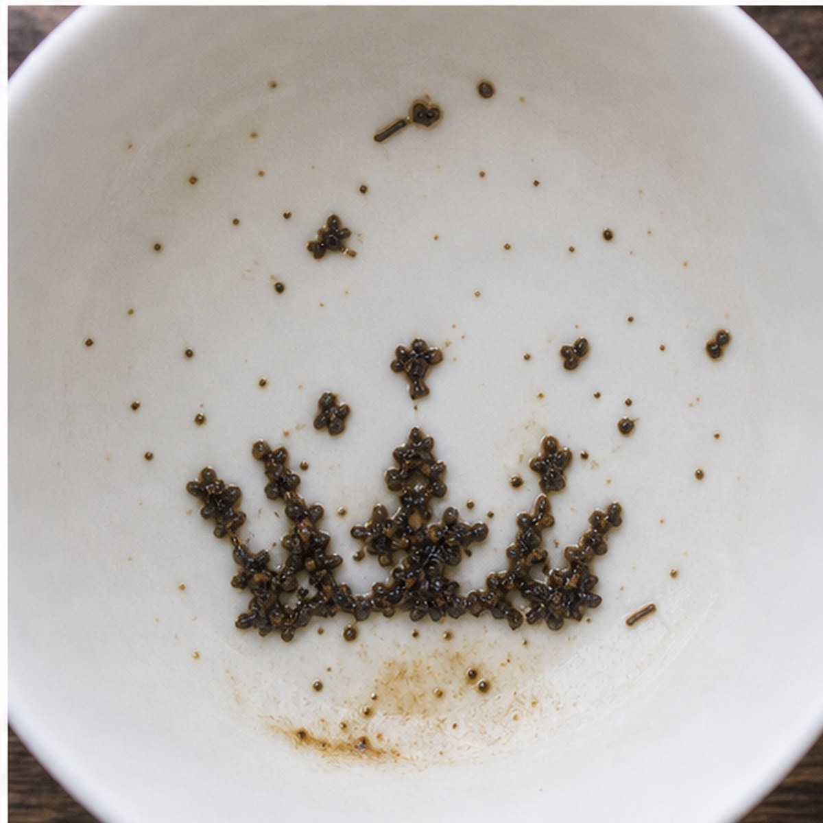 Crown tea leaves cup variation three