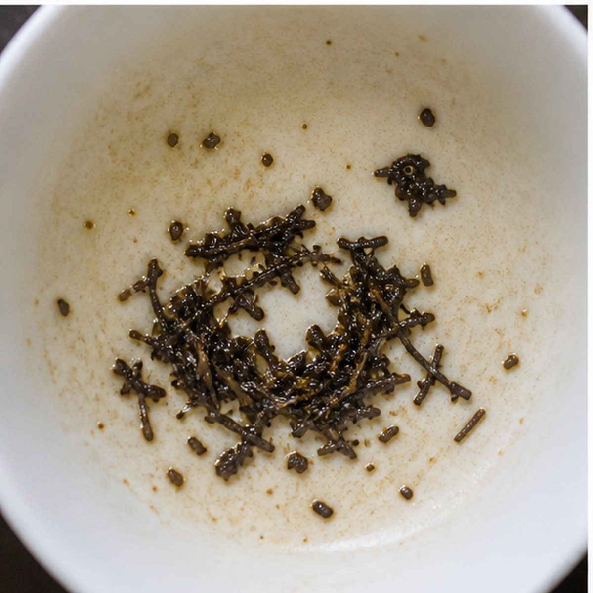 Eagle'S Nest tea leaves cup variation two