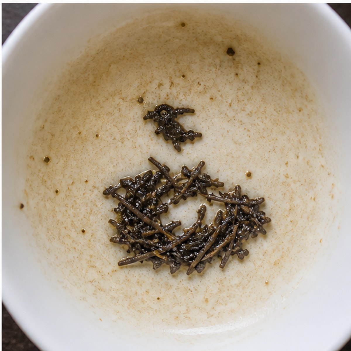 Eagle'S Nest tea leaves cup variation three