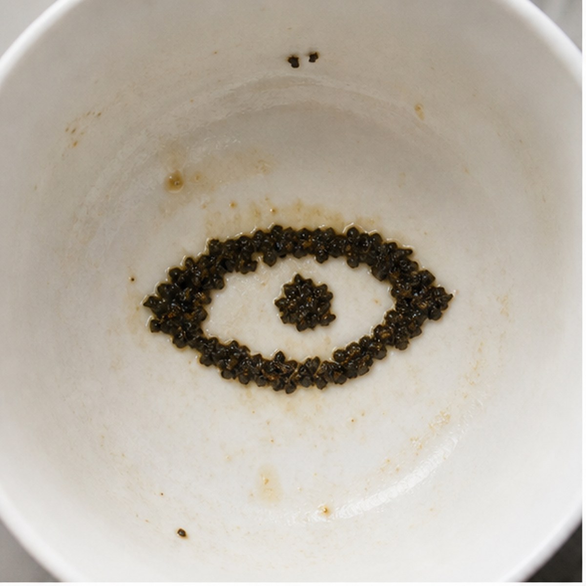 Eye tea leaf reading cup example
