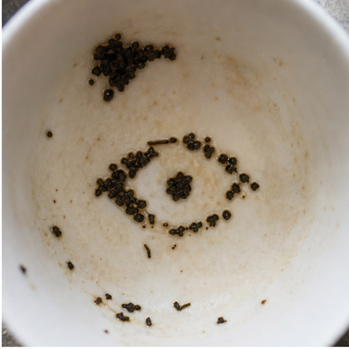Eye tea leaves cup variation one