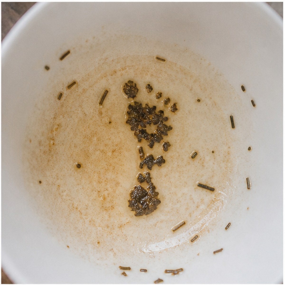Foot tea leaves cup variation one