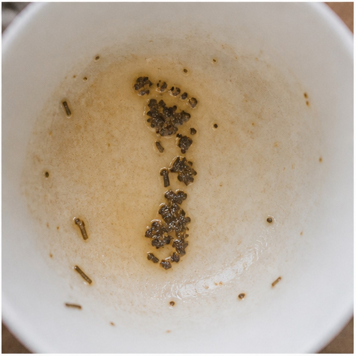 Foot tea leaves cup variation three