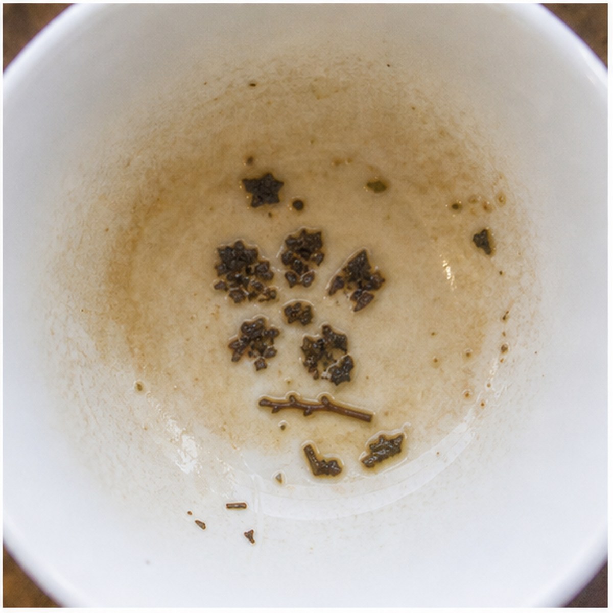 Forget-Me-Not tea leaves cup variation three