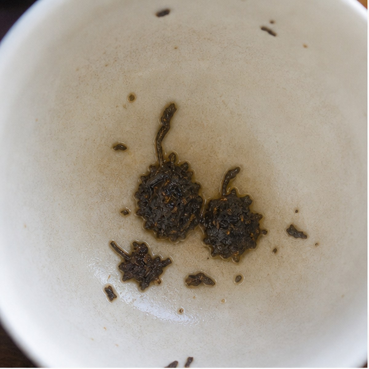 Fruit tea leaf reading cup example