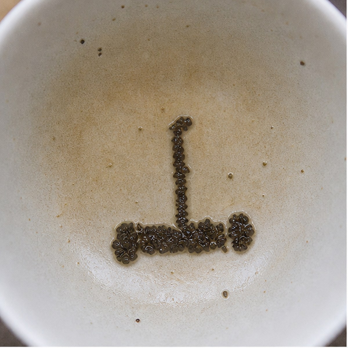 Garden Roller tea leaf reading cup example