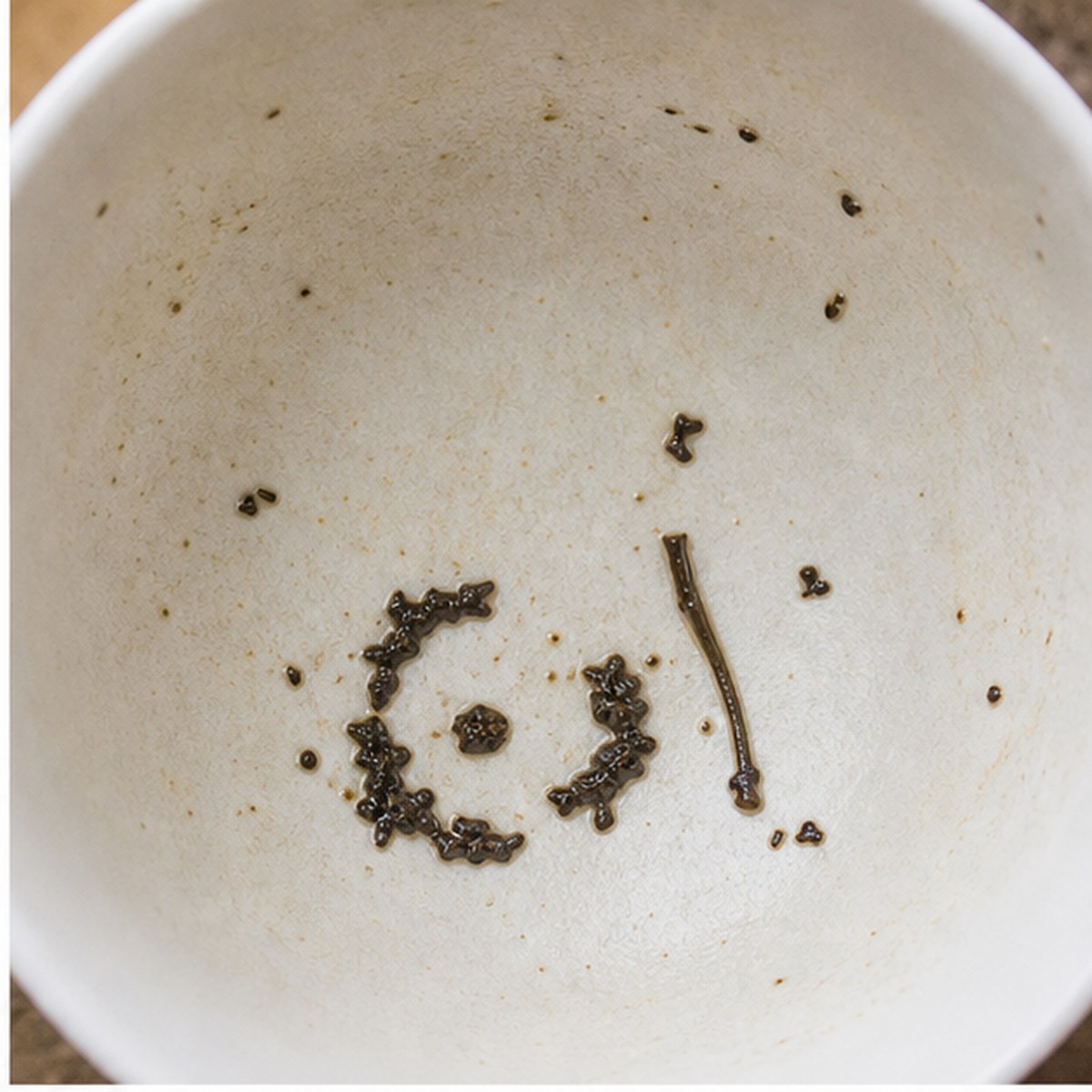 Gong-And-Stick tea leaves cup variation one