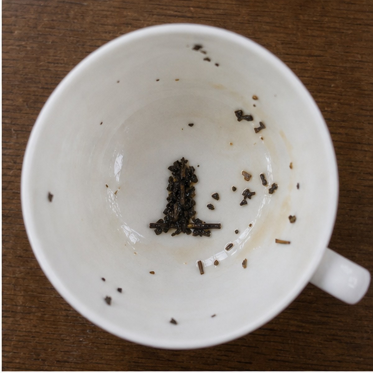 Grave tea leaves cup variation one