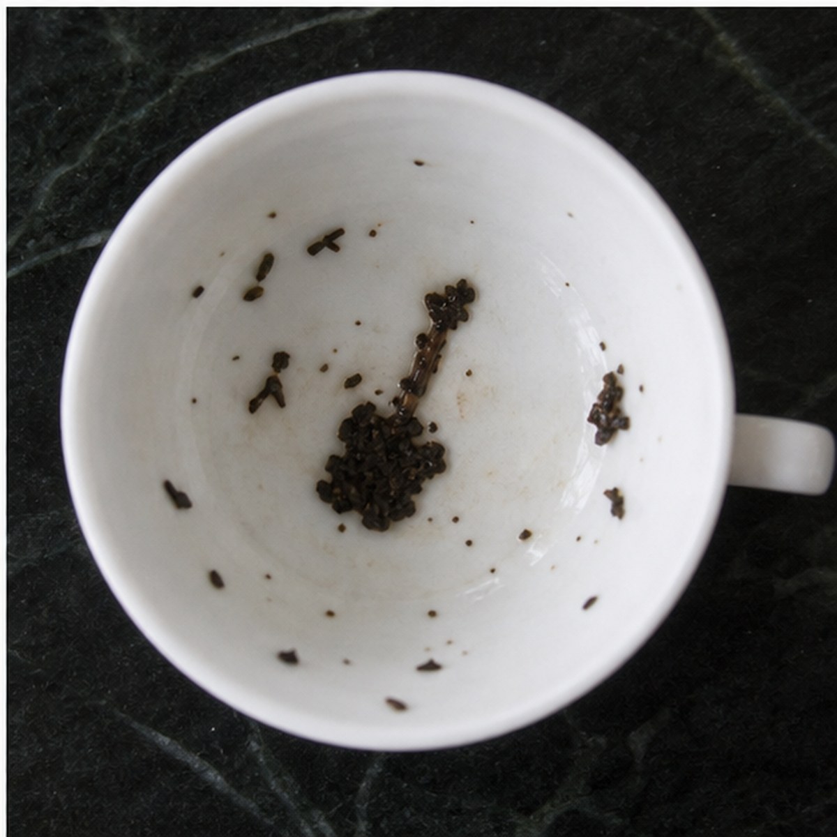 Guitar tea leaves cup variation three